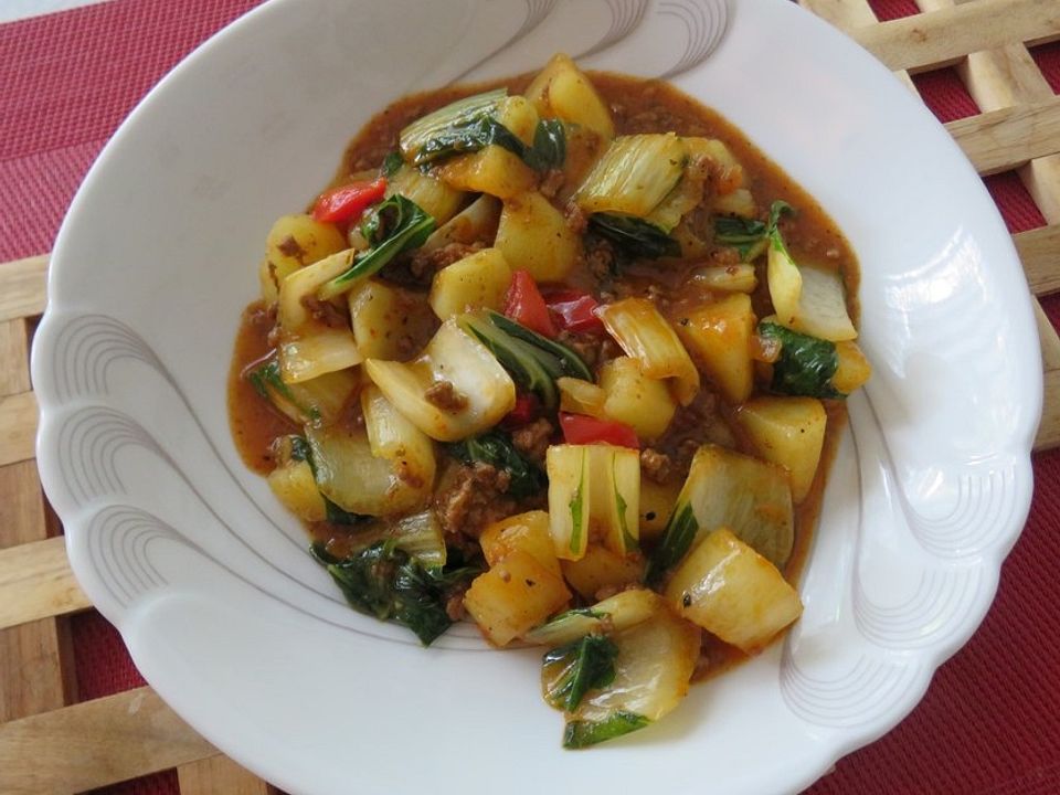 Eintopf Mit Hackfleisch Und Pak Choi Von Elarin Chefkoch