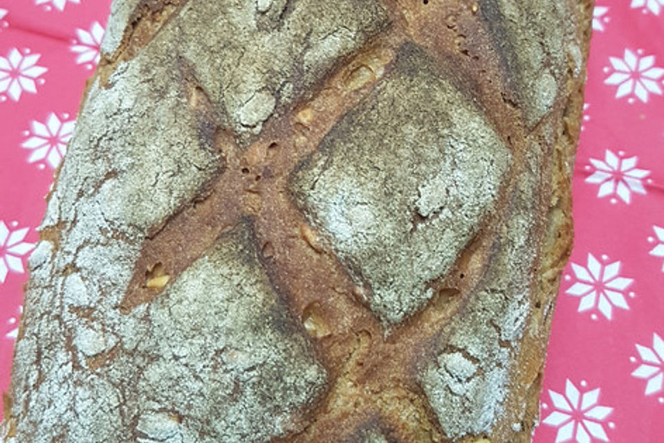 Vollkornbrot mit Roggen, Weizen und Sauerteig