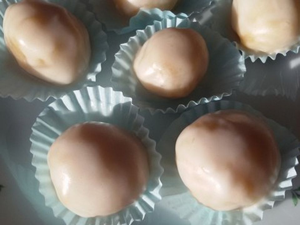 Walnuss-Marzipan-Kugeln von Gigicreme | Chefkoch