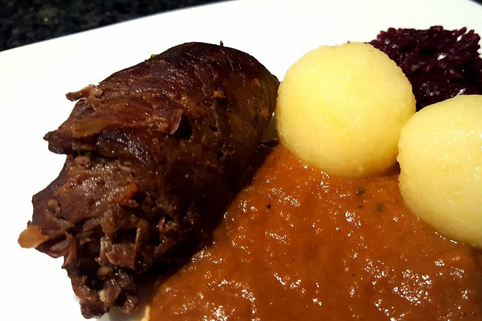 Klassische Rinderrouladen aus dem Slowcooker