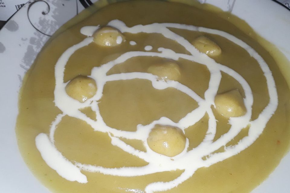 Omas günstige schnelle Grünkernmehlsuppe