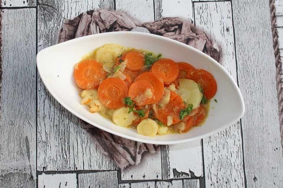 Pastinaken-Möhren-Ragout