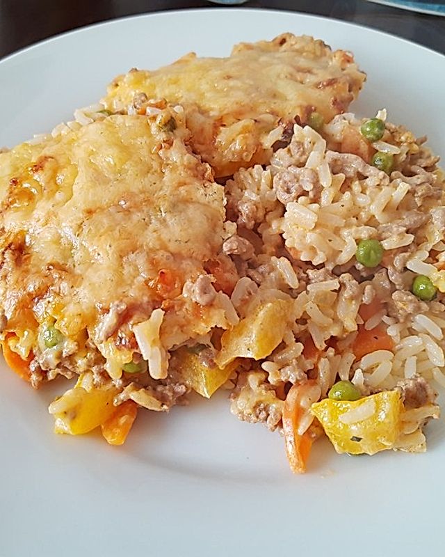 Gemüse-Reis-Auflauf mit Hackfleisch