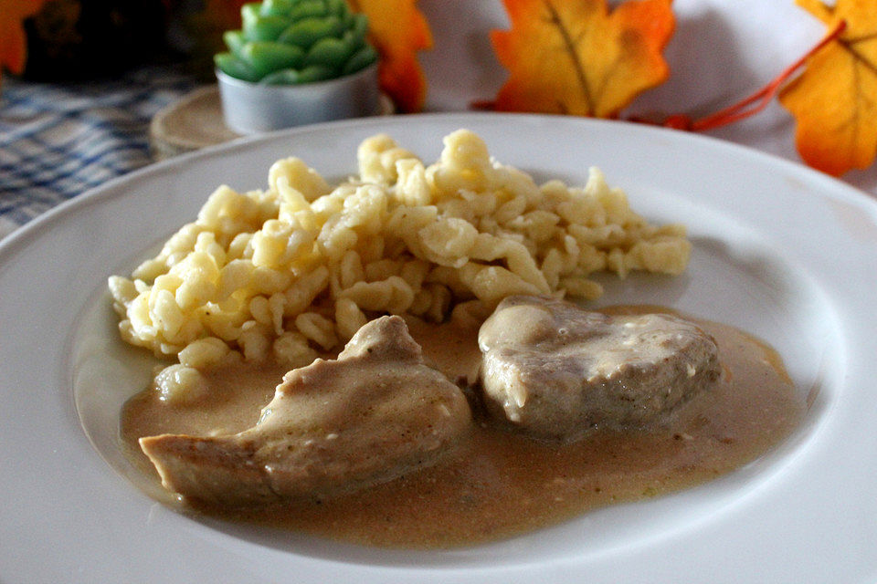 Schweinefilet in Portwein-Rahmsoße