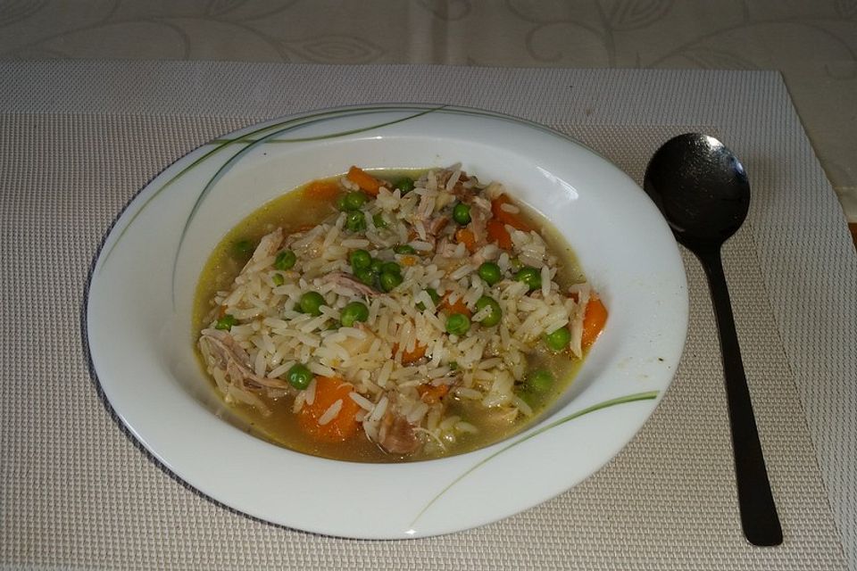 Hühnersuppe mit Reis Hühnersuppe mit Reis