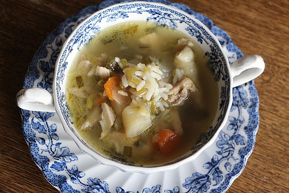 Hühnersuppe mit Reis Hühnersuppe mit Reis