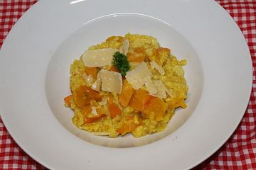 Cremiges Kürbis-Risotto mit Cashew-Parmesan