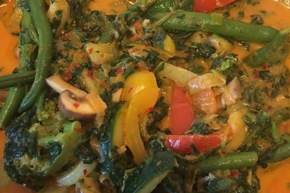 Veganes Rotes Thai Curry