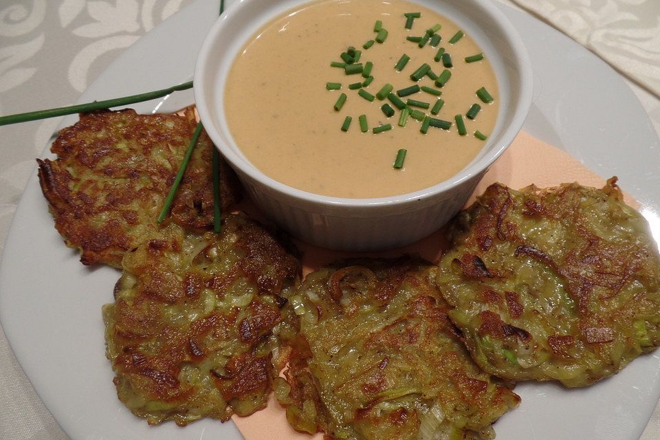 Rote Linsen-Kokos-Suppe mit Kartoffel-Lauch-Rösti