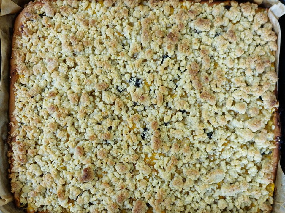 &amp;quot;Cakranegara&amp;quot; - Mangokuchen mit Mandeln und Rosinen von dieter ...