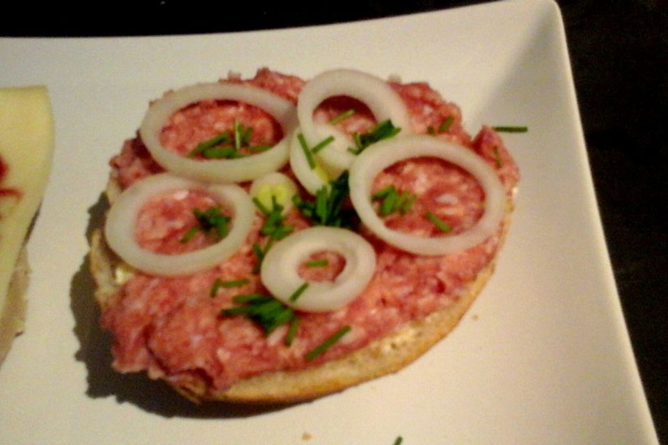 Mettbrötchen