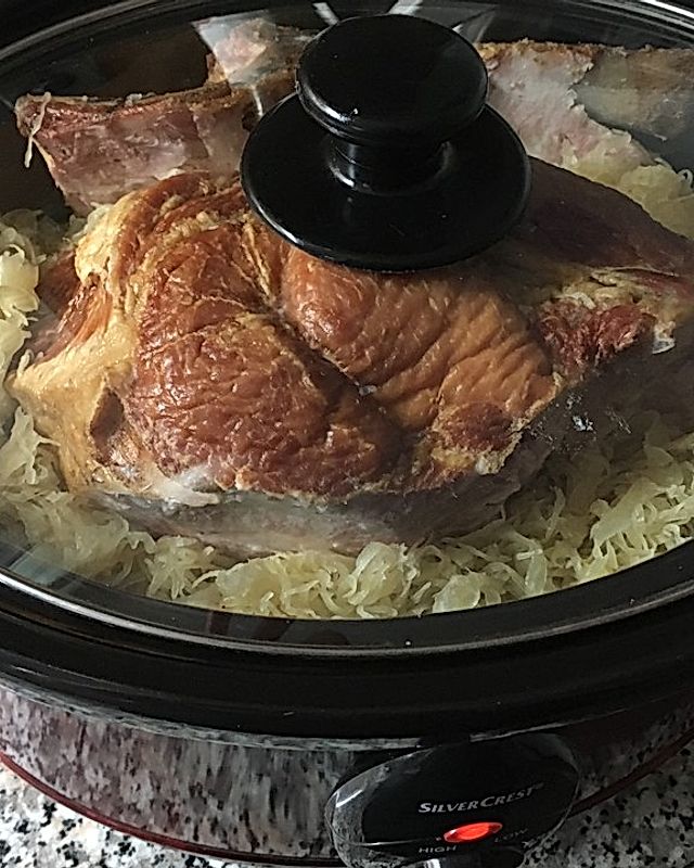 Kasseler Nacken, Sauerkraut und Kartoffelstampf aus dem Crockpot