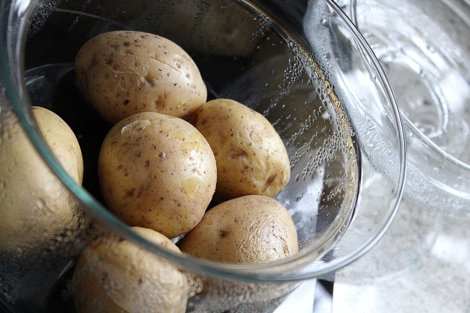 Schnelle Kartoffeln aus der Mikrowelle