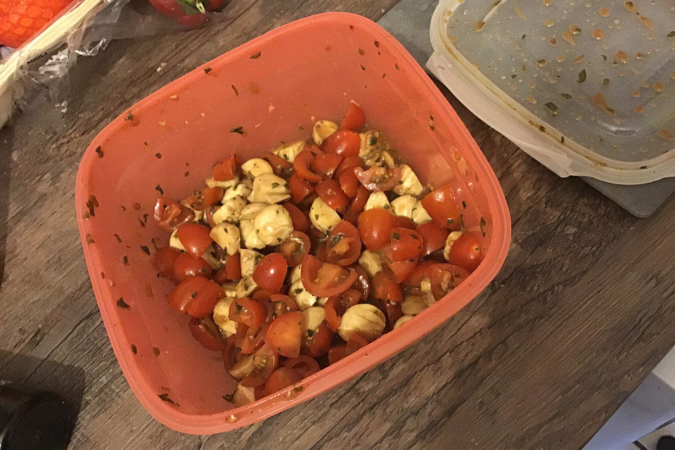 Mozzarella - Tomaten - Salat