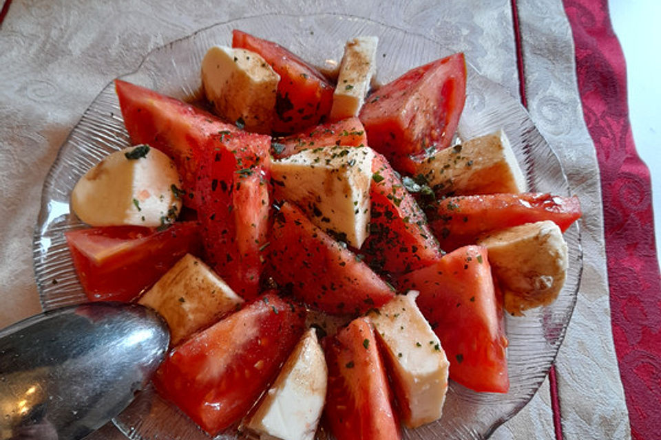 Mozzarella - Tomaten - Salat