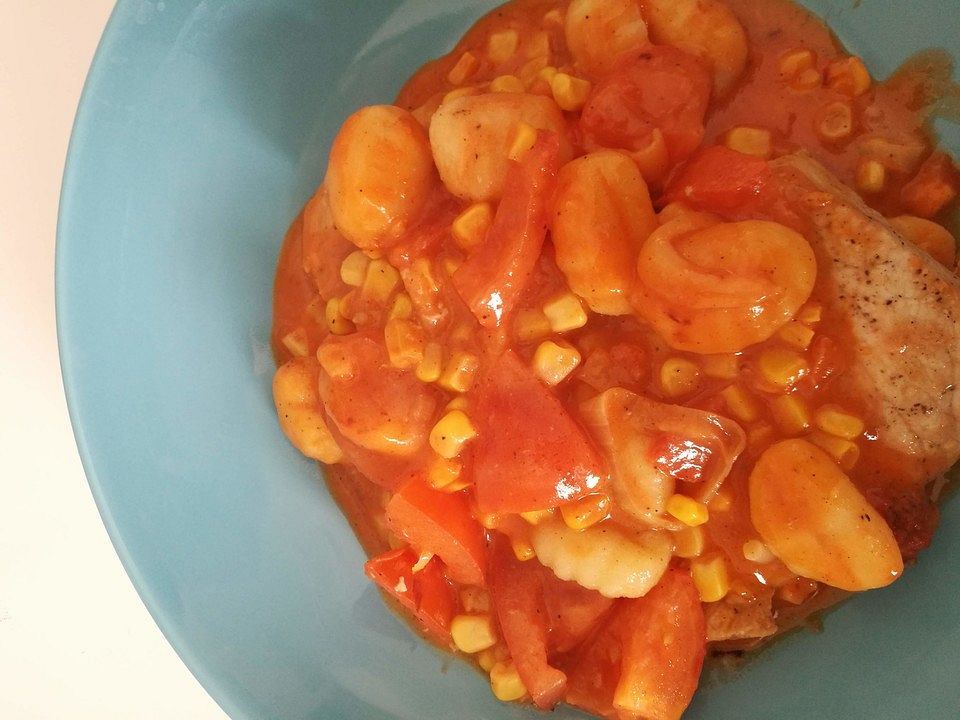 Schweinesteak in Tomaten-Cremesauce mit Gnocchi von pinussilvestrus ...