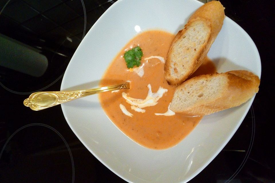 Flusskrebs-Tomaten-Sherrysuppe