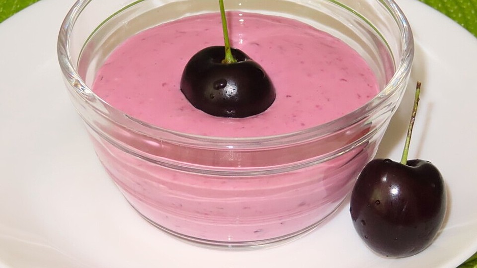 Rosa Quarkspeise mit Süßkirschen von geschmacklich_gut| Chefkoch Rosa Quarkspeise mit Süßkirschen von geschmacklich_gut| Chefkoch