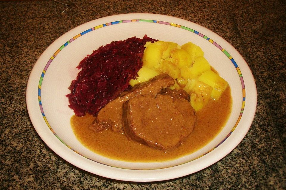 Rehbraten mit Rahmsauce Rehbraten mit Rahmsauce