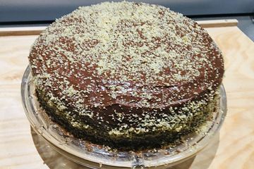 Wundertorte - Torte mit Walnüssen und Schokoladecreme