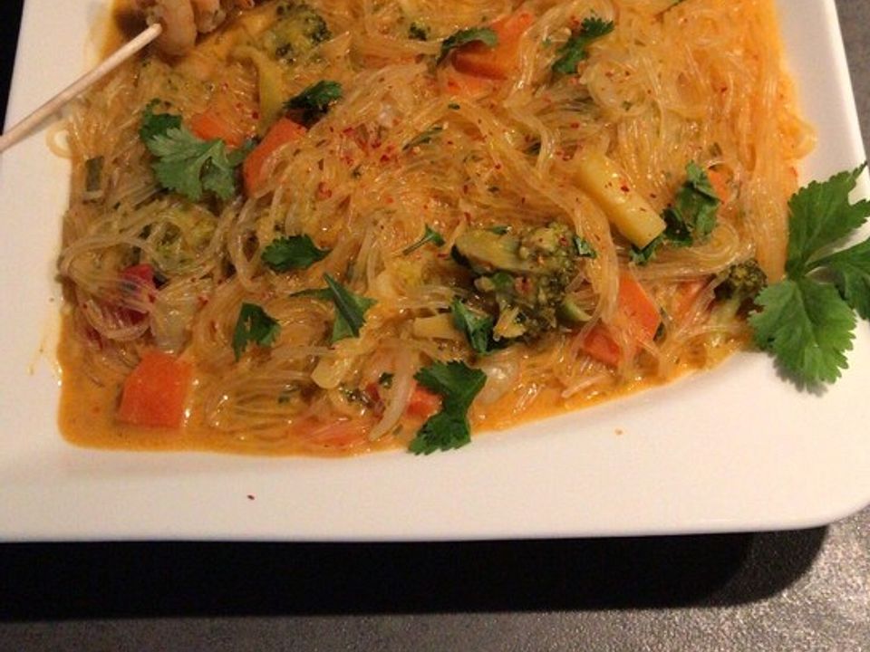 Thai Currysuppe mit Garnelen, Brokkoli und Glasnudeln von mr.xz77| Chefkoch