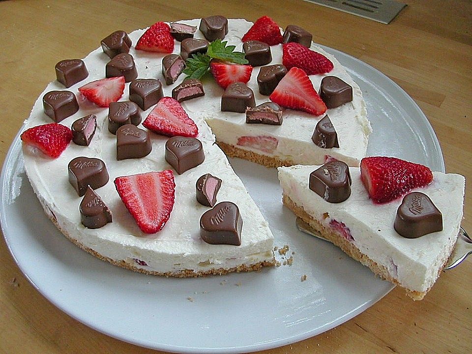 Laras Erdbeer - Frischkäse - Torte von Lari| Chefkoch