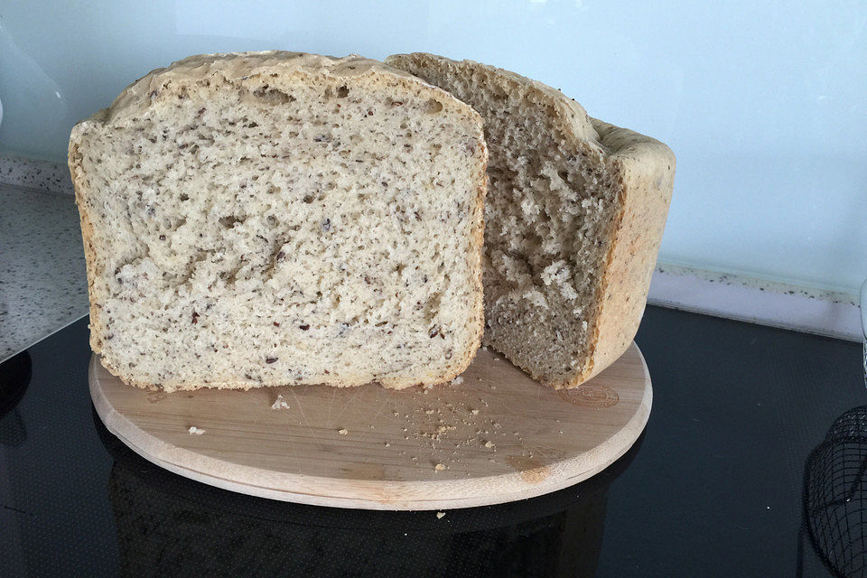 Mischbrot mit Leinsamen im Brotbackautomaten