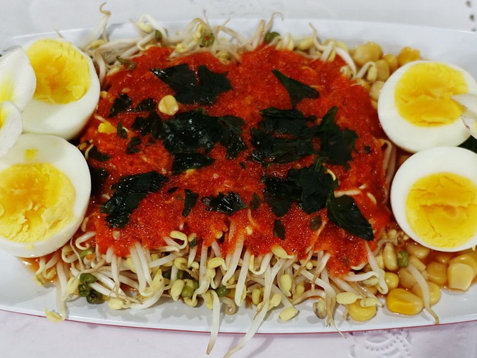 Scharfe Mungobohnenkeimlinge mit Maiskörnern auf BaladoArt von dieter_sedlaczek Chefkoch