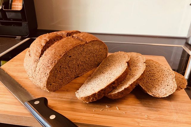 Vollkornmischbrot mit Chiasamen von Chris_backt_Brot| Chefkoch