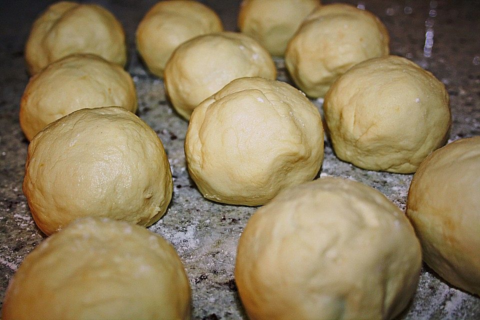 Zwetschgenknödel