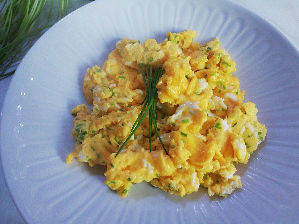 Rührei mal anders - Fluffiges Rührei von KochEinfach| Chefkoch Rührei mal anders - Fluffiges Rührei von KochEinfach| Chefkoch