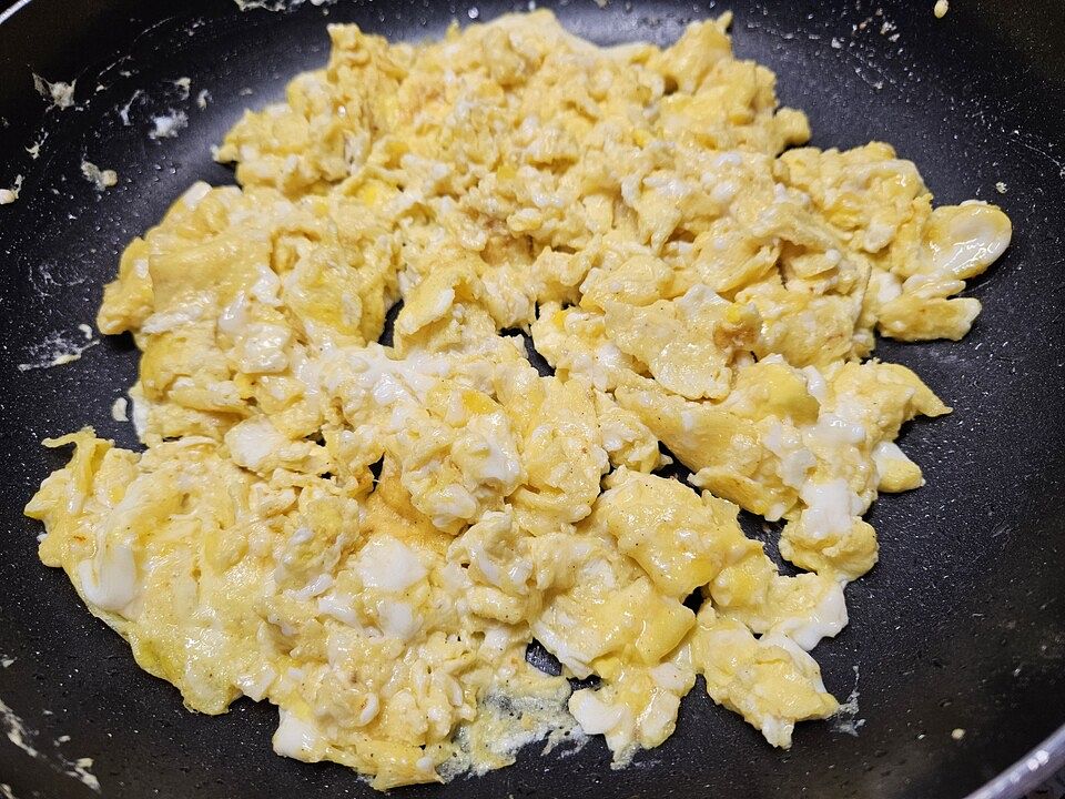 Rührei mal anders - Fluffiges Rührei von KochEinfach| Chefkoch