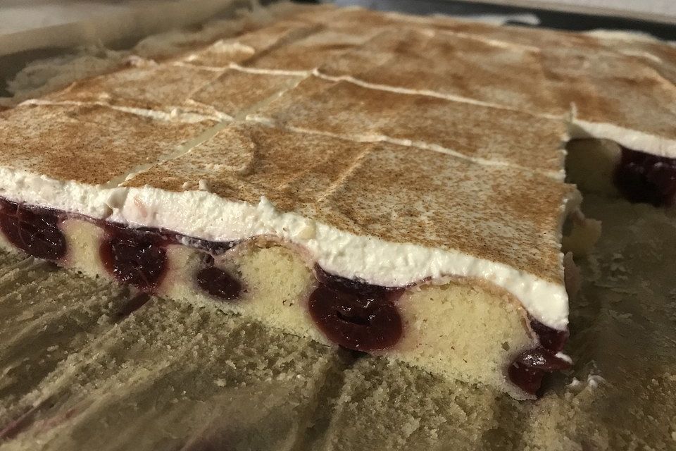 Kirsch-Schmand-Kuchen