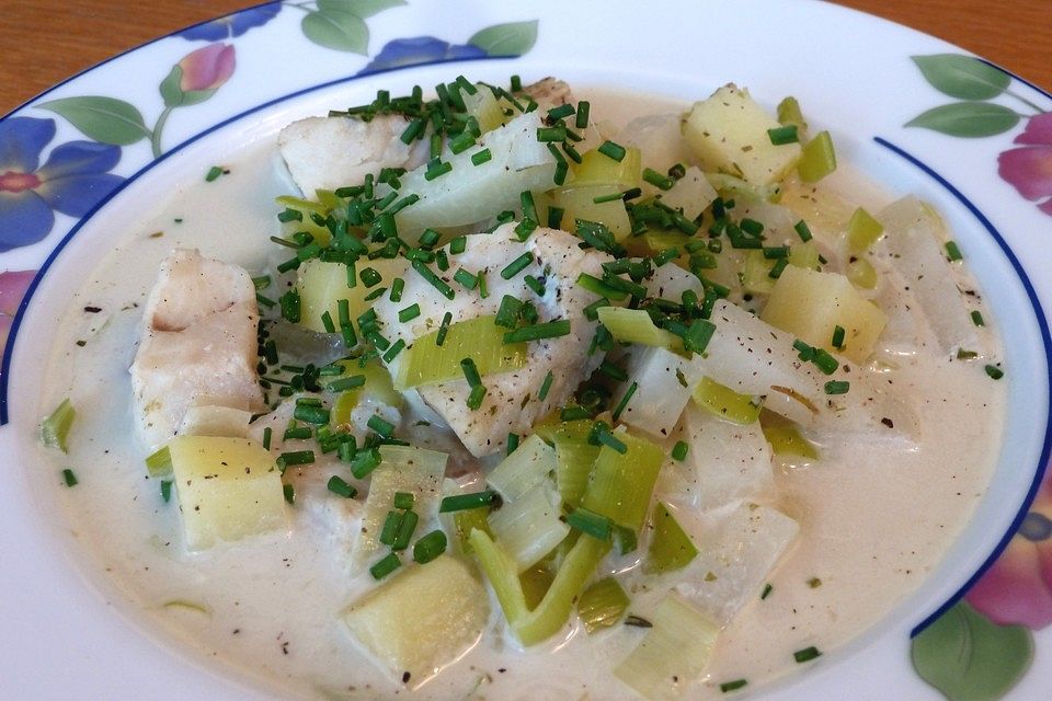 Norwegischer Fischtopf mit Kohlrabi und Kartoffeln