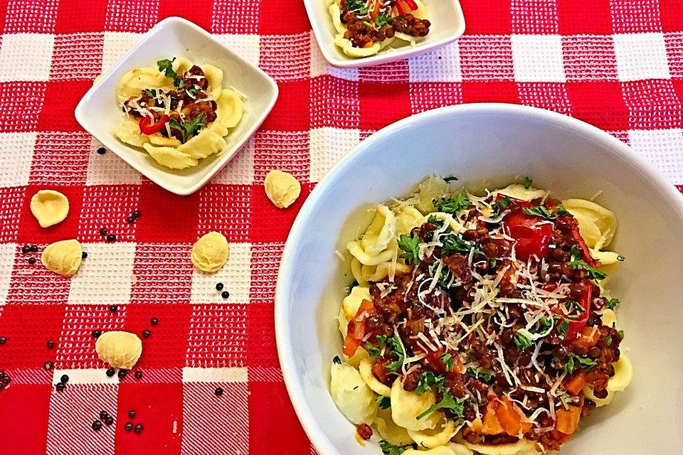 Pasta mit Linsenbolognese vitalstoffreich