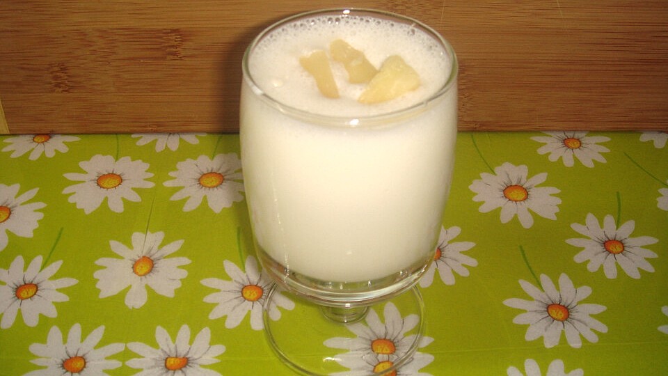 Ananas-Kokos-Lassi - Indischer Joghurtdrink von KarinKnorr| Chefkoch Ananas-Kokos-Lassi - Indischer Joghurtdrink von KarinKnorr| Chefkoch
