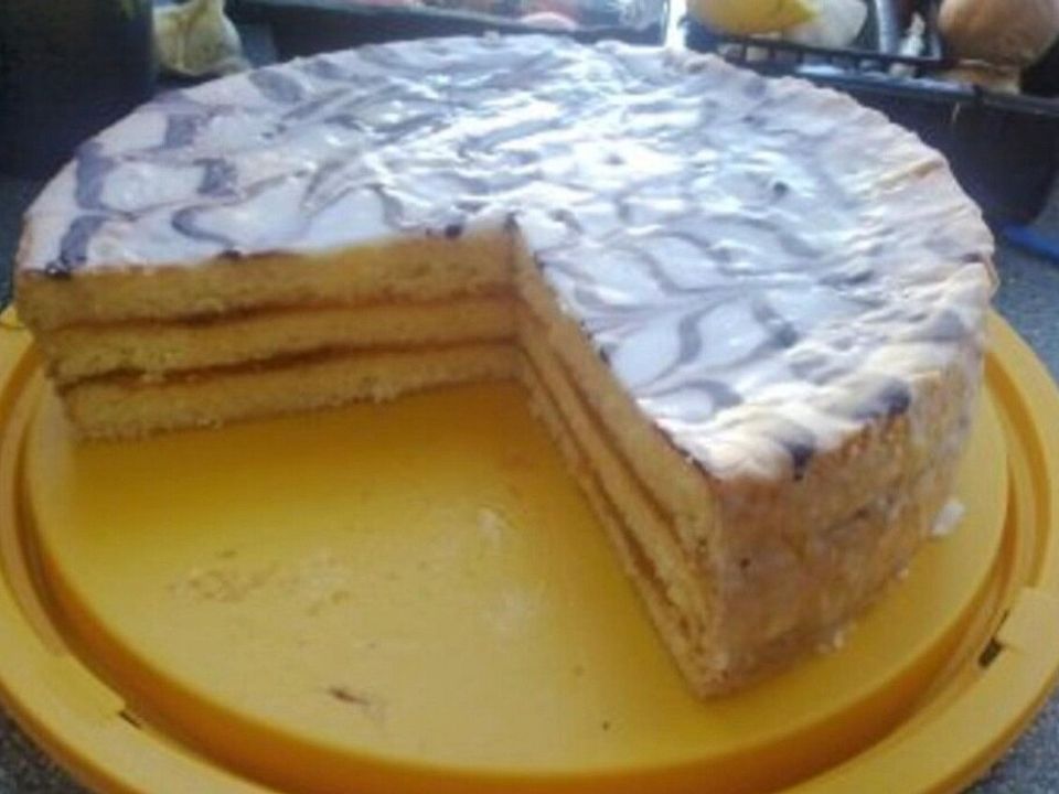 Punschtorte mit Johannisbeerfüllung von geschmacklich_gut| Chefkoch