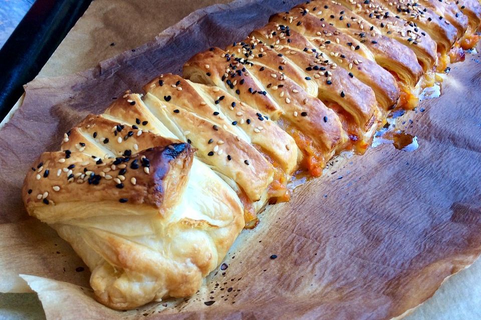 Veganer Apfel-Karotten-Strudel