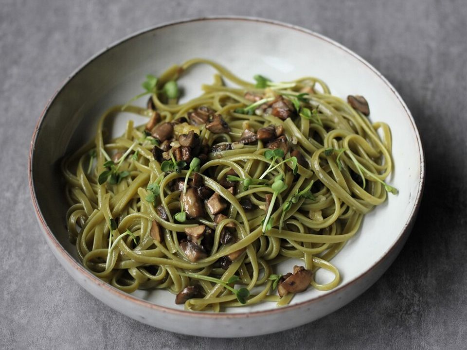 Pasta mit Champignon-Carbonara