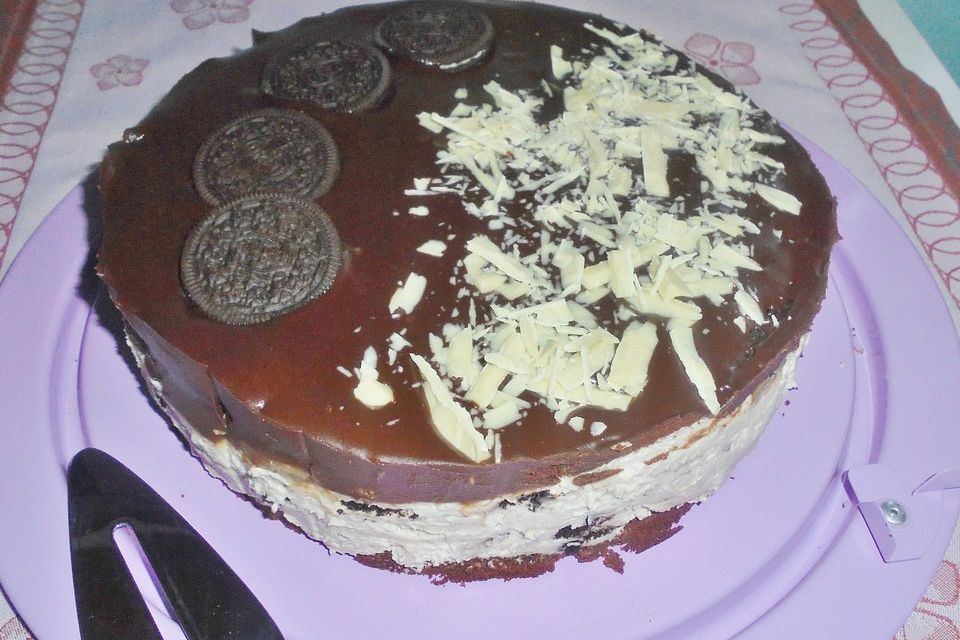 Frischkäsekuchen mit Oreo-Creme