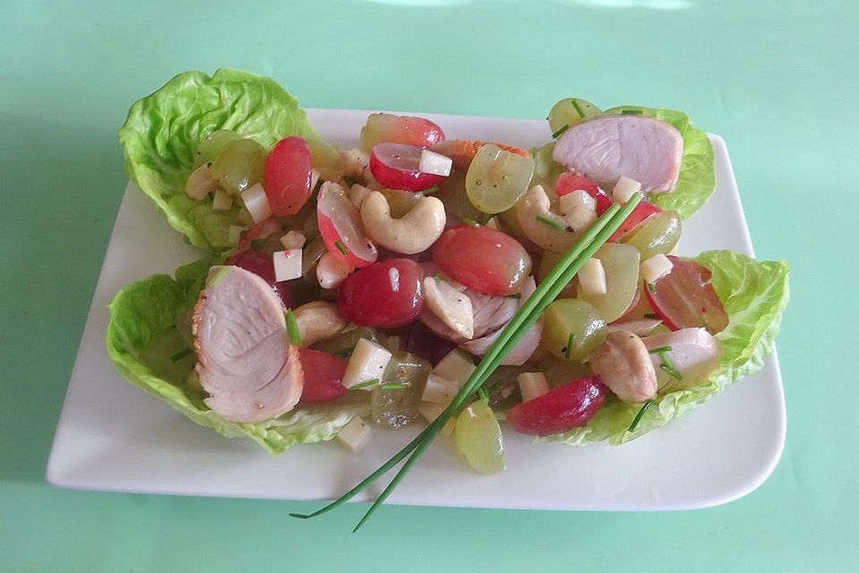 Trauben-Käse-Salat mit Hähnchenbrust