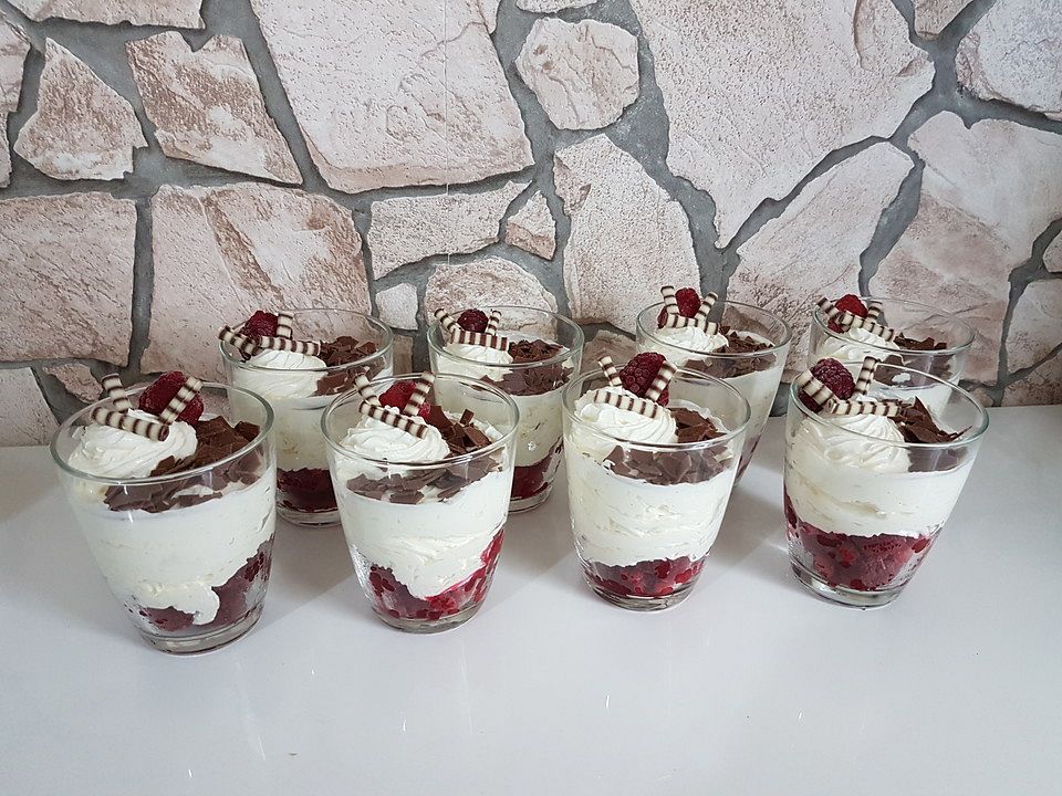 Schnelles Himbeer-Vanille-Dessert von SeSchennifer | Chefkoch