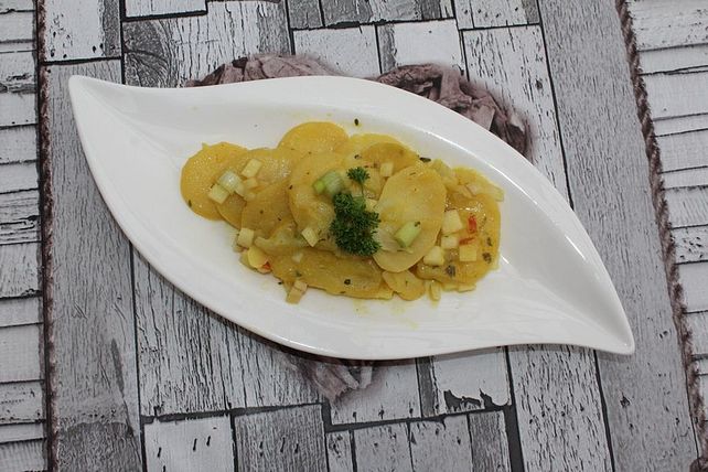 Kartoffelsalat mit Äpfeln von Barney12345| Chefkoch
