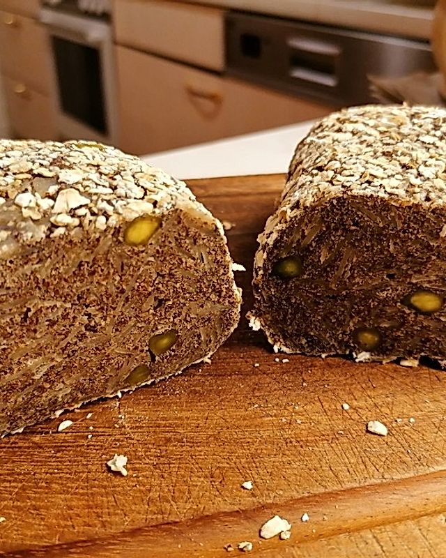 Leinsamen-Nuss-Brot