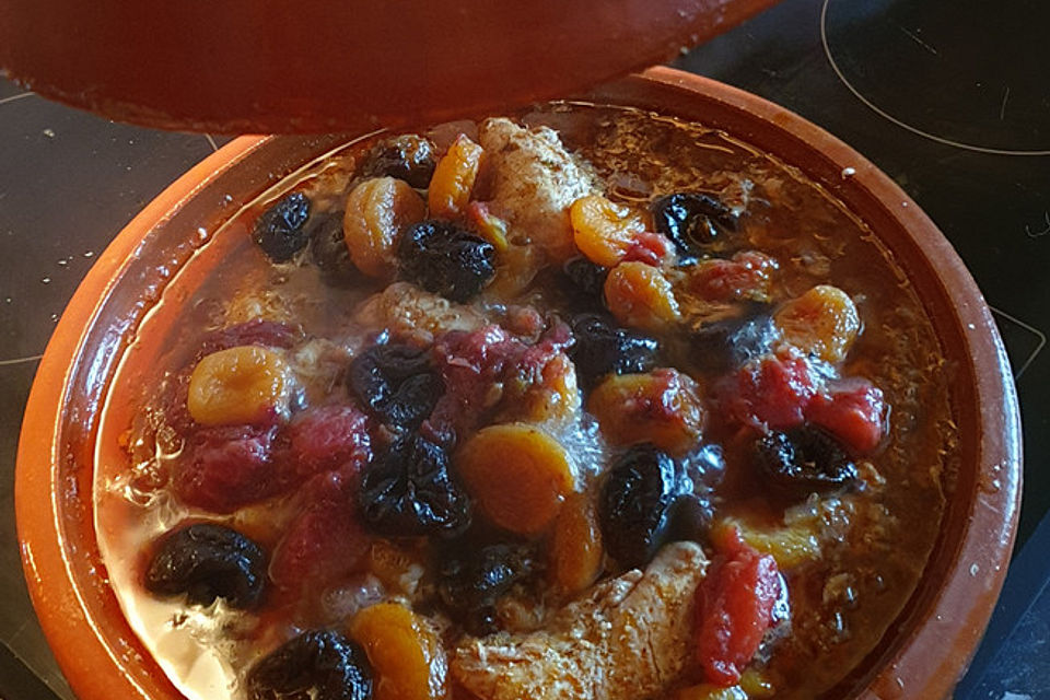 Hähnchen-Tajine mit Dörrobst