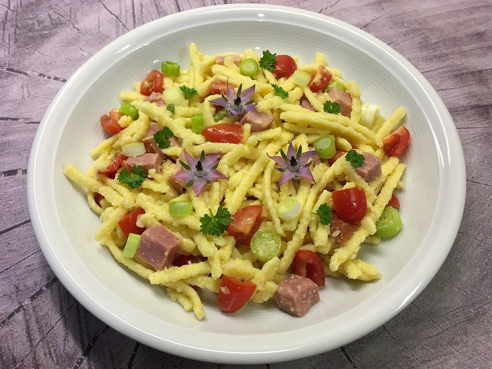 Spätzlesalat mit Kasseler von Haubndauchersschatzi| Chefkoch