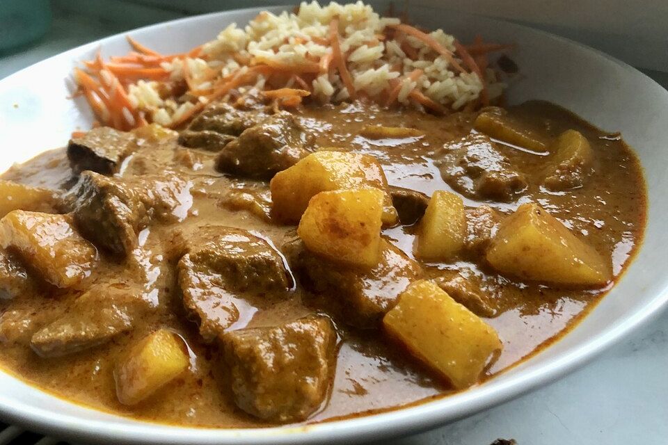 Gelbes thailändisches Rindfleischcurry - Gäng Garrieh Nüa