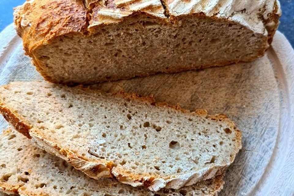 Knuspriges Roggenmischbrot aus dem Gusseisentopf