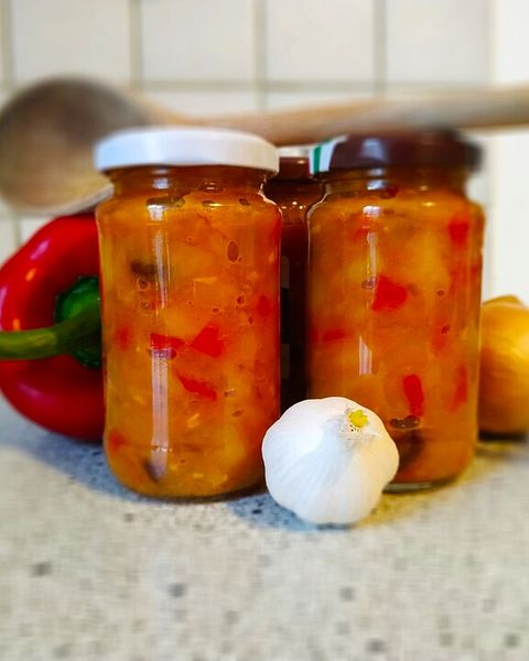 Pikantes Tomaten-Pfirsich-Chutney von Aurora