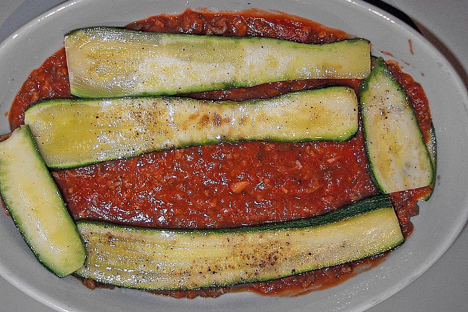 Zucchini - Auflauf mit Käse überbacken